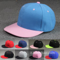 Cappelli a snapback in maglia bianca in cotone nero a bordo piatto